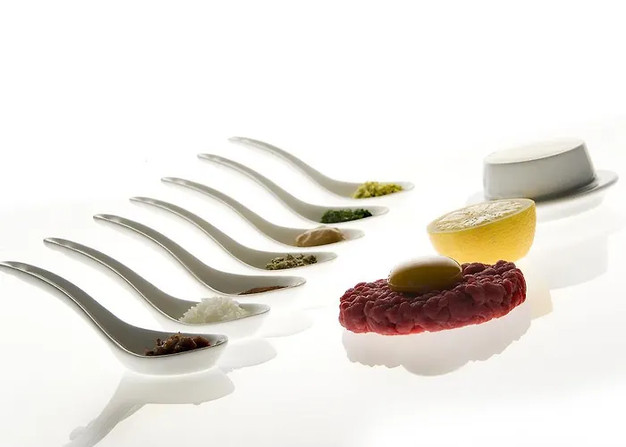 科斯坦蒂尼酒店