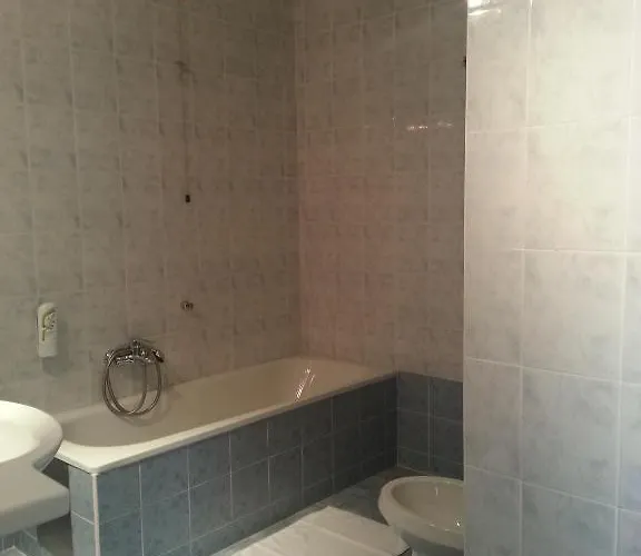 科斯坦蒂尼酒店 Tarcento